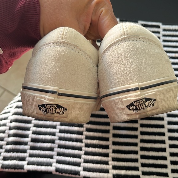 Vans - Picture 4 of 6